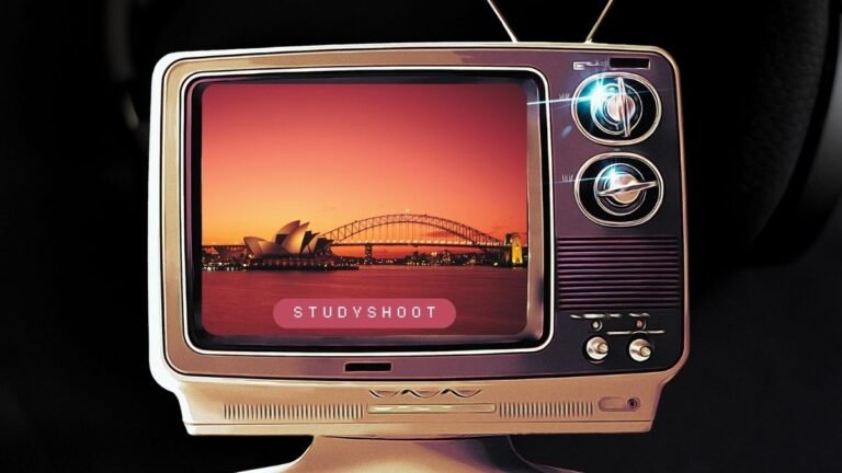 منحة جامعة لا تروب STUDYSHOOT