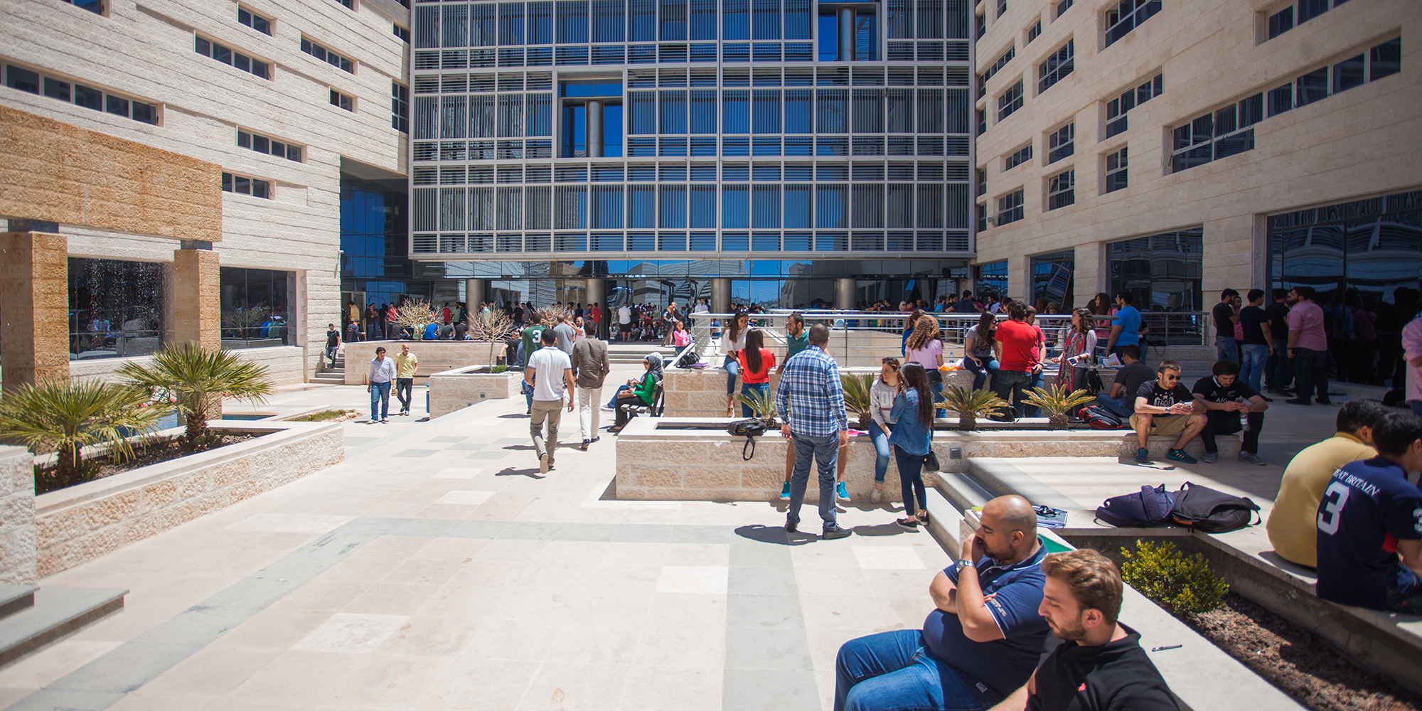 التقديم إلى الجامعة الألمانية الأردنية  