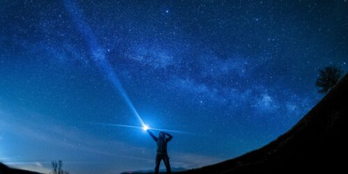 دليل تعليمي شامل عن قوانين العرض والطلب في اقتصاد الدول