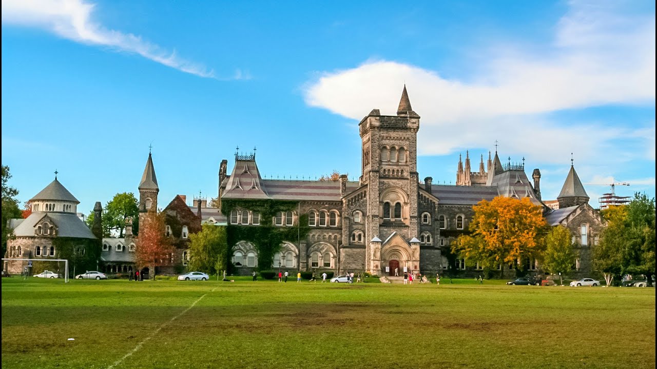 تخصصات جامعة تورنتو