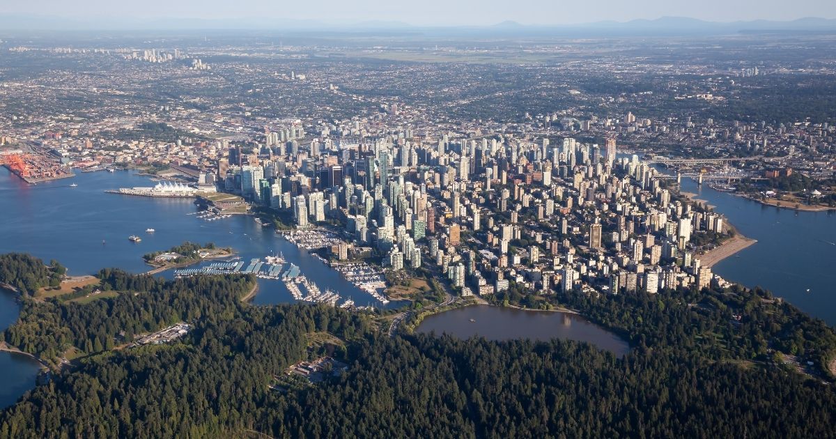 برامج الهجرة إلى فانكوفر بالتفصيل