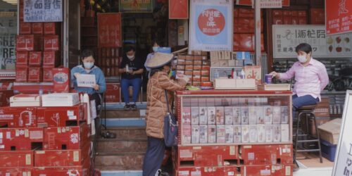 تأشيرة K الصينية تثير غضباً داخلياً بسبب تدفق العمال الأجانب