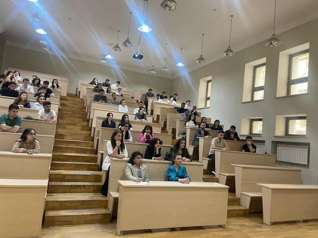 ستودي شووت جامعة أذربيجان للهندسة المعمارية والبناء