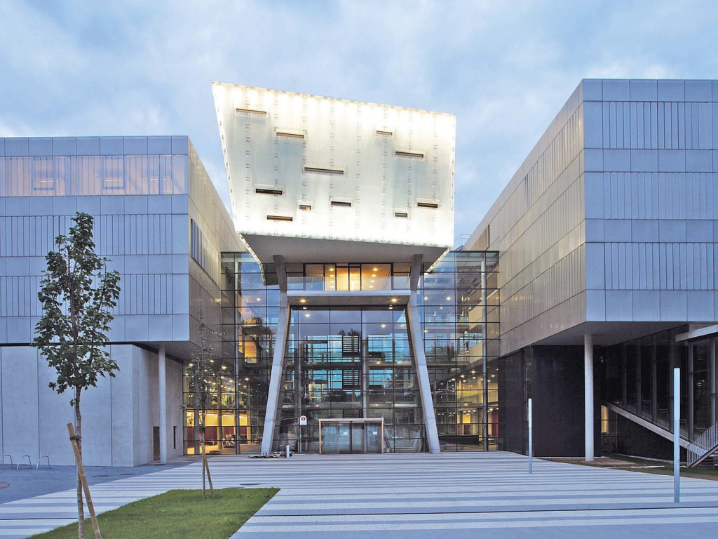 ستودي شووت جامعة سالزبورغ